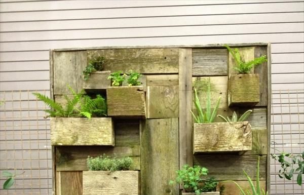 Garden Accessories That Every Gardener Will Love vertical garden with Garden Accessories